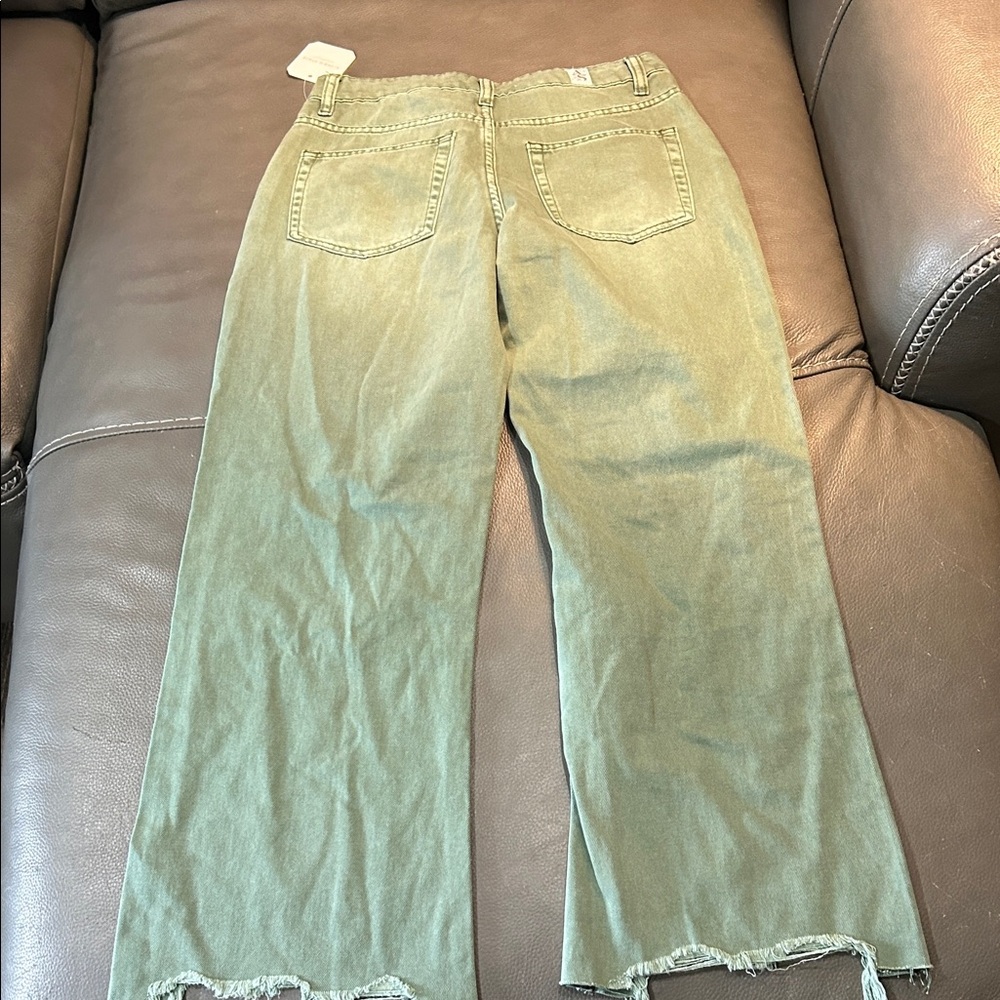 Altar’d State Green Frayed Hem Jeans, size 25”, NWT - Picture 7 of 7